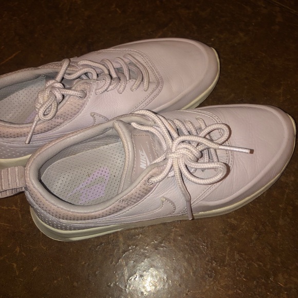 nike - Picture 2 of 4